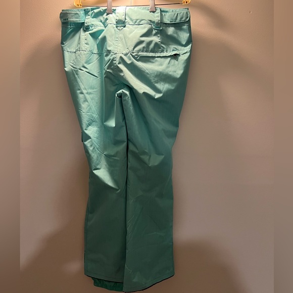 Oneill Ski Pants - Picture 2 of 6